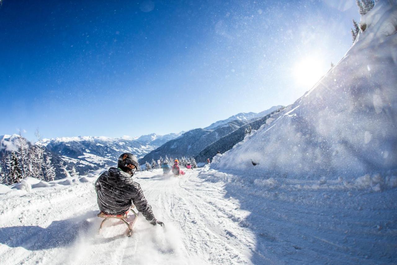 Haus Sonnenschein Apartment Hart im Zillertal Luaran gambar