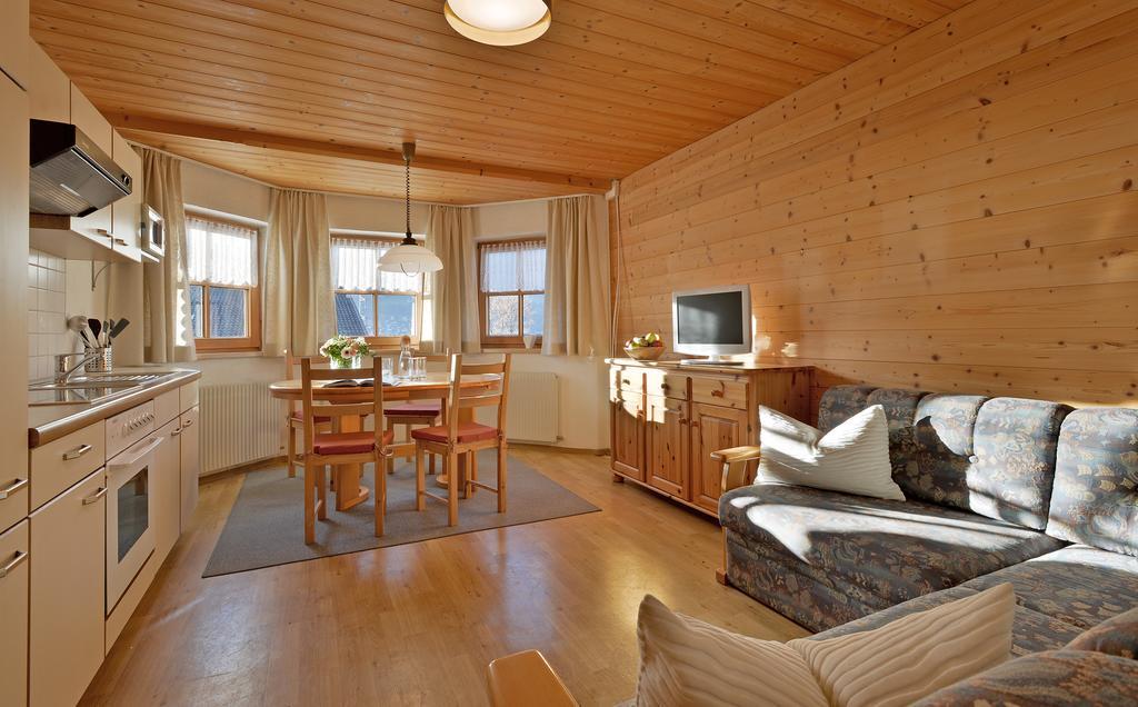Haus Sonnenschein Apartment Hart im Zillertal Bilik gambar