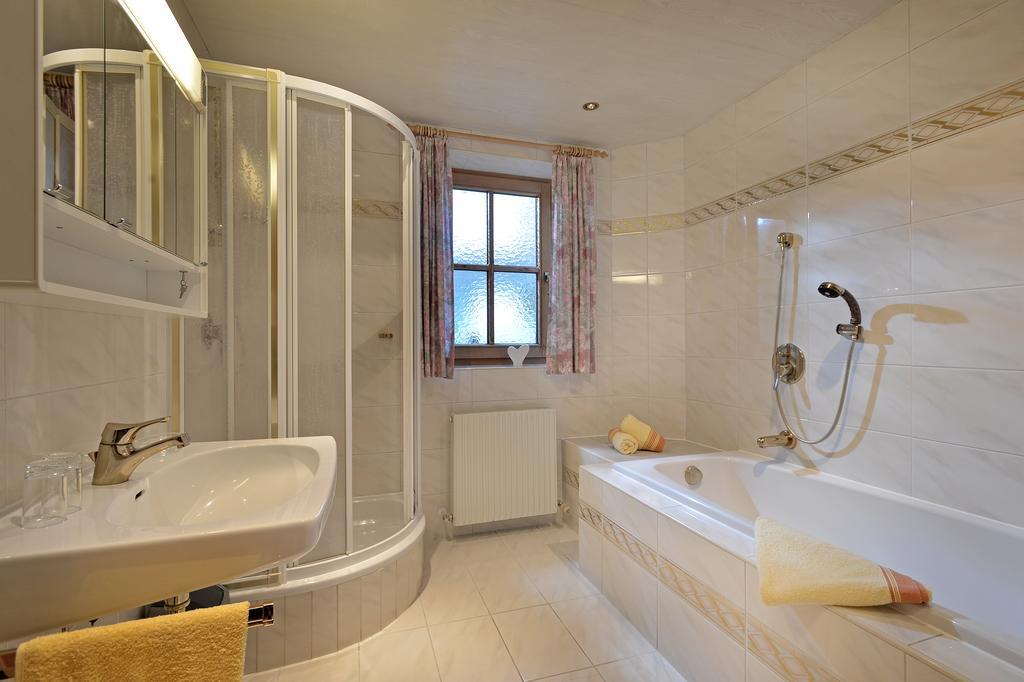 Haus Sonnenschein Apartment Hart im Zillertal Bilik gambar